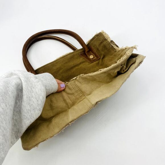 Myra Bag Canvas Rectangle Toe bag - Picture 4 of 5